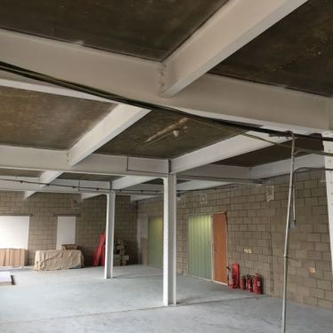 Click Here To Enlarge This Photo Of Sandblasting and Airless Spraying of Steel Beams, Film Studio, Chiswick, London