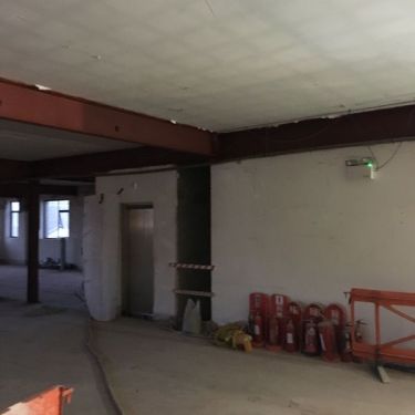 Click Here To Enlarge This Photo Of Sandblasting and Airless Spraying of Steel Beams, Film Studio, Chiswick, London