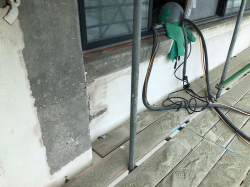 Click Here To Enlarge This Photo Of Exterior Paintwork Removal